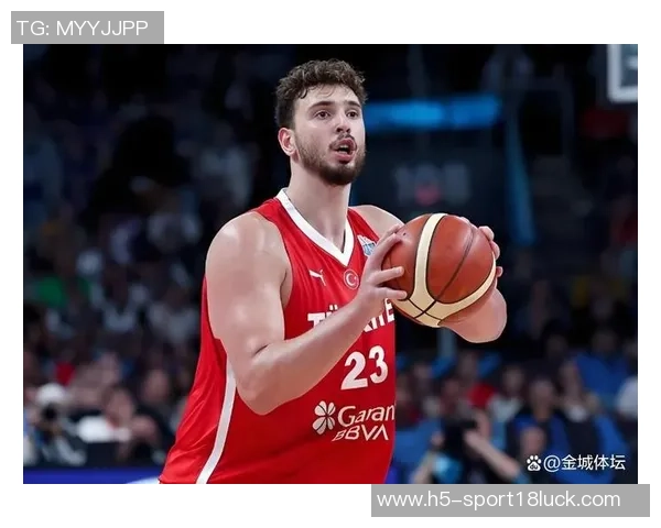 申京成为NBA历史上第15年轻的球员50次2055的中锋传奇之路 申京成为NBA历史上第15年轻的球员50次2055的中锋传奇之路